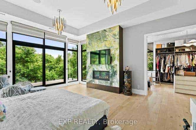 8 Cachet Parkway Markham ON L6C 1G8