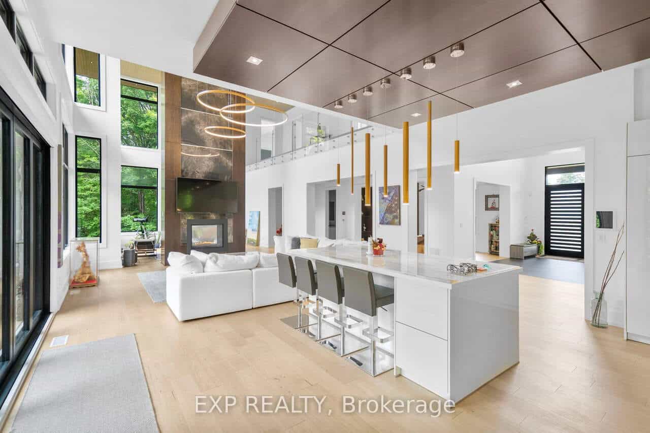 8 Cachet Parkway Markham ON L6C 1G8