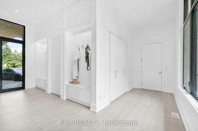 8 Cachet Parkway Markham ON L6C 1G8