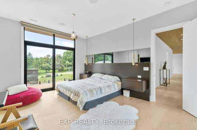 8 Cachet Parkway Markham ON L6C 1G8