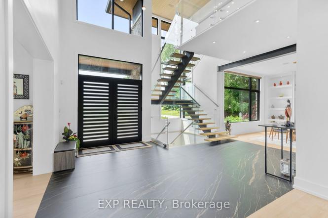 8 Cachet Parkway Markham ON L6C 1G8