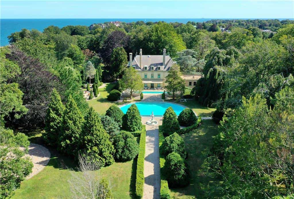 180 Narragansett Avenue Newport RI 02840