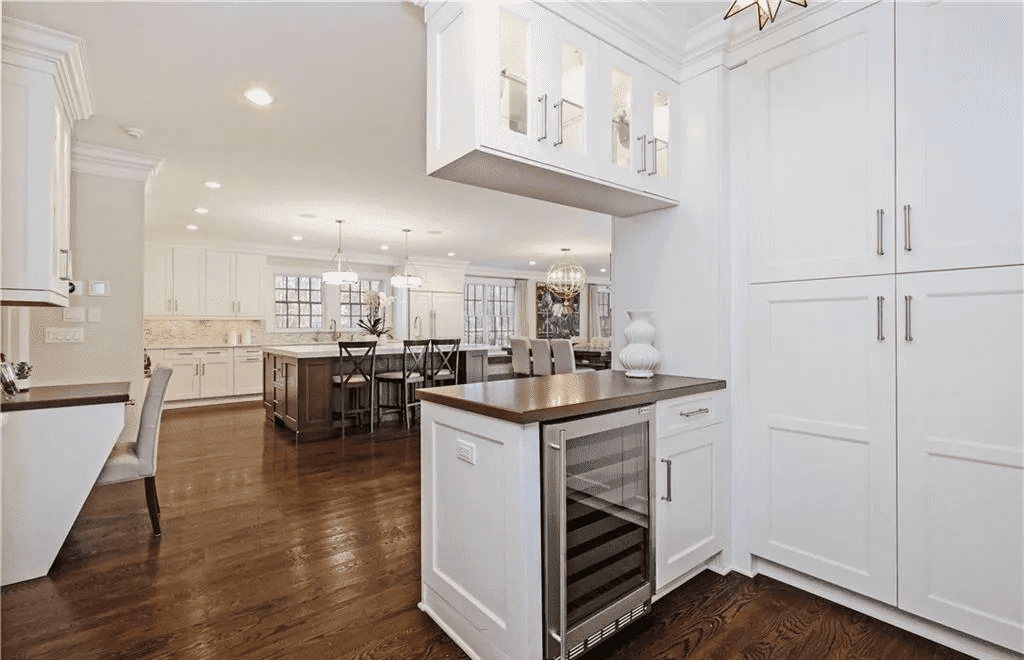 17 Heathcote Road Scarsdale NY 10583