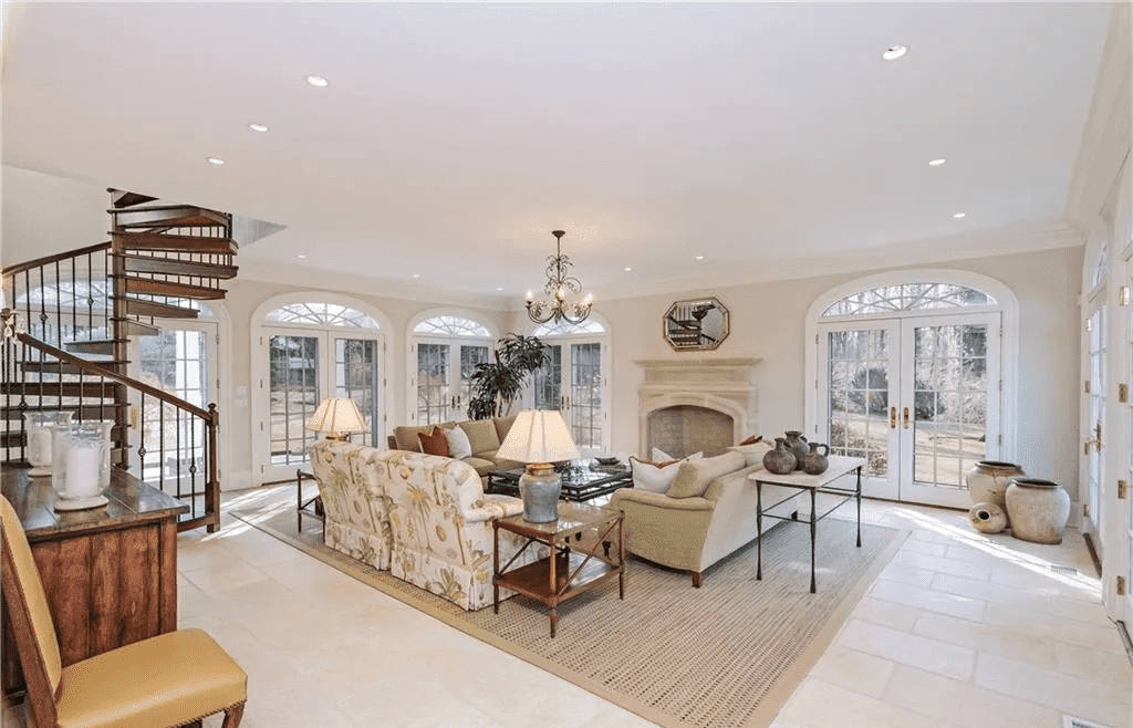 17 Heathcote Road Scarsdale NY 10583