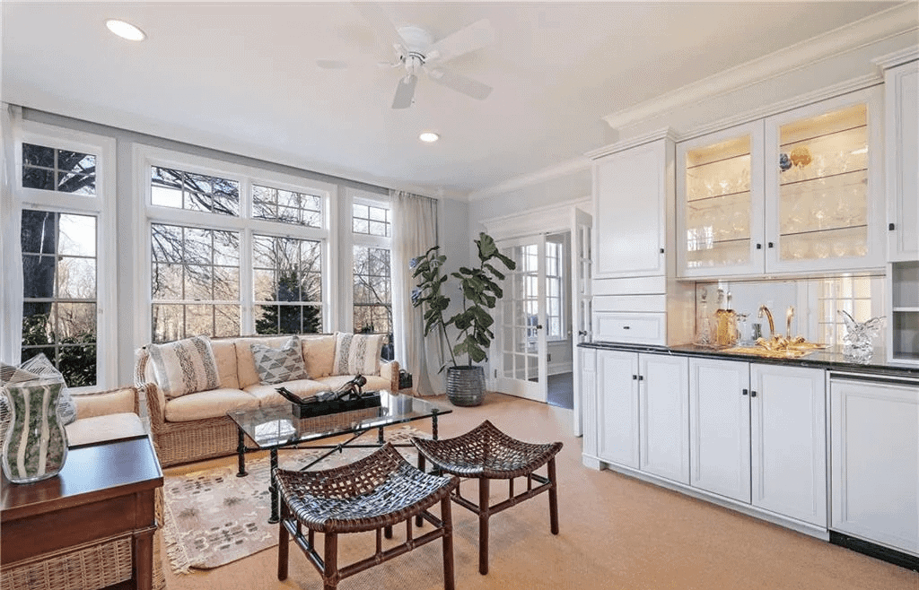 17 Heathcote Road Scarsdale NY 10583