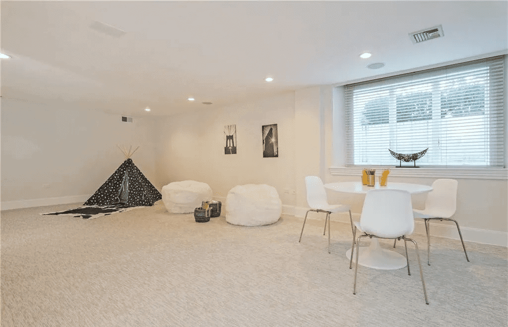 17 Heathcote Road Scarsdale NY 10583