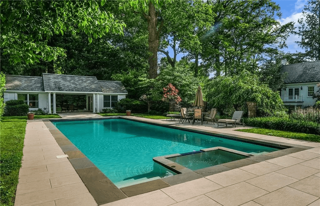 17 Heathcote Road Scarsdale NY 10583