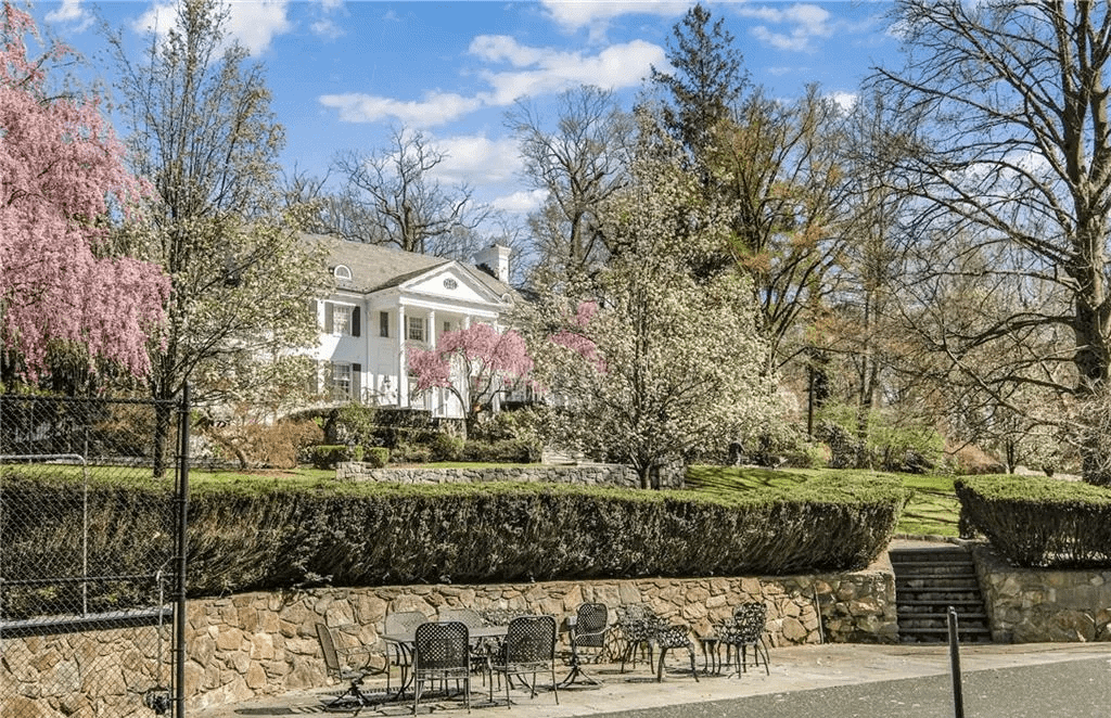 17 Heathcote Road Scarsdale NY 10583