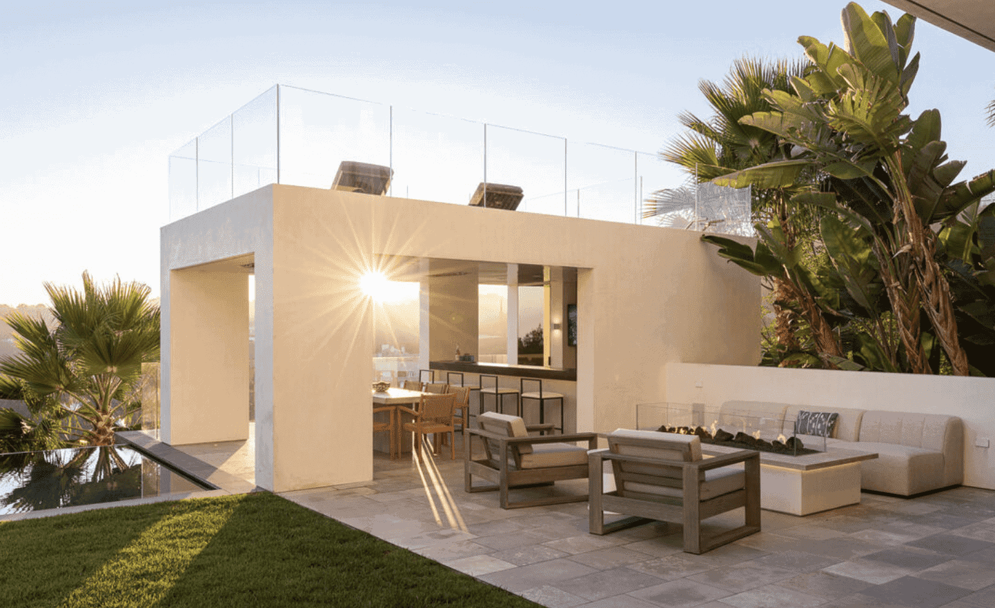 833 Stradella Road Los Angeles CA 90077
