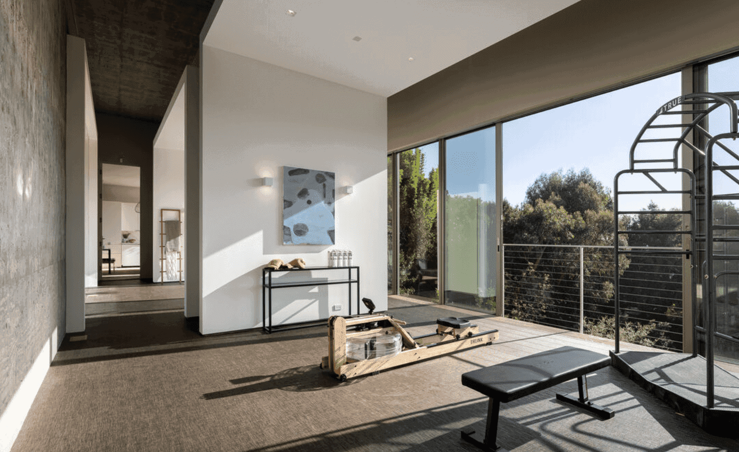 833 Stradella Road Los Angeles CA 90077