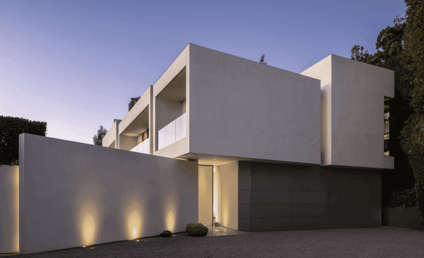 833 Stradella Road Los Angeles CA 90077