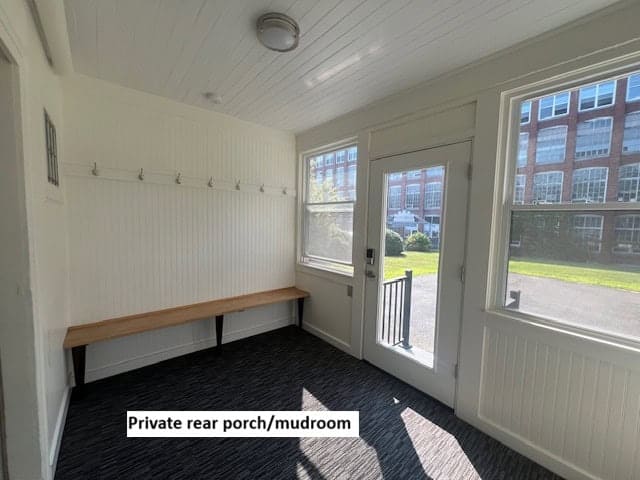 Easthampton MA 01027