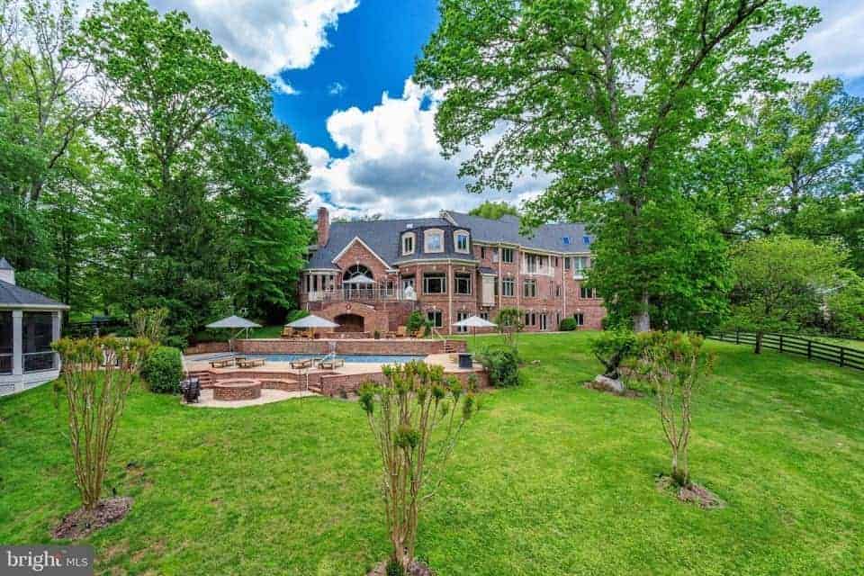 9179 Old Dominion Drive Great Falls VA 22066