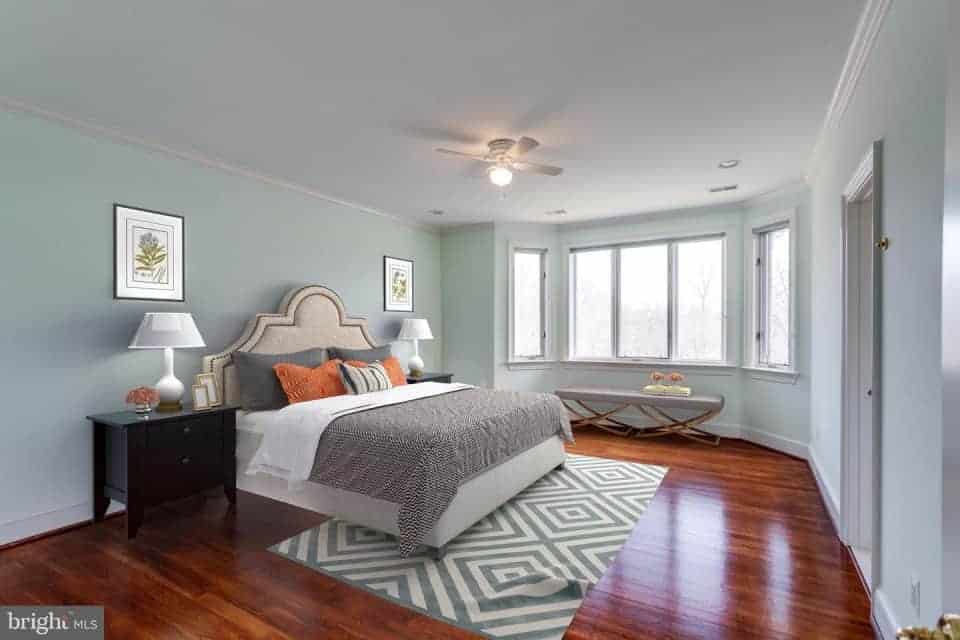 9179 Old Dominion Drive Great Falls VA 22066