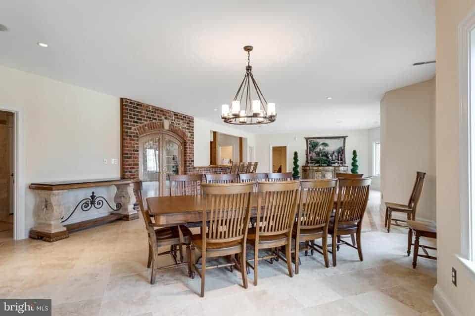 9179 Old Dominion Drive Great Falls VA 22066