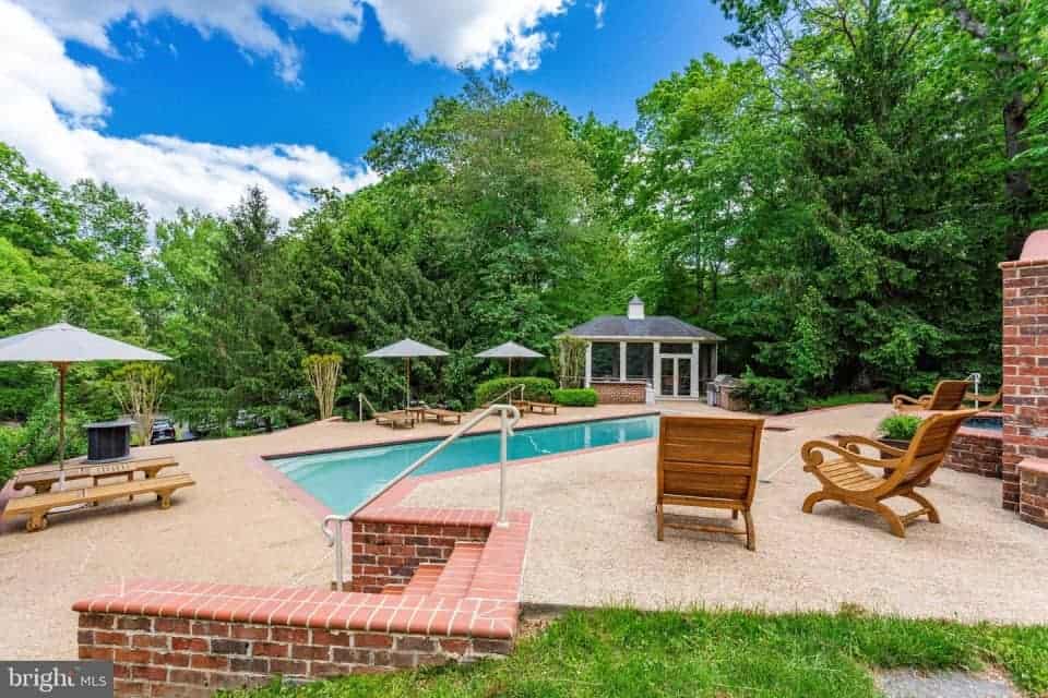 9179 Old Dominion Drive Great Falls VA 22066