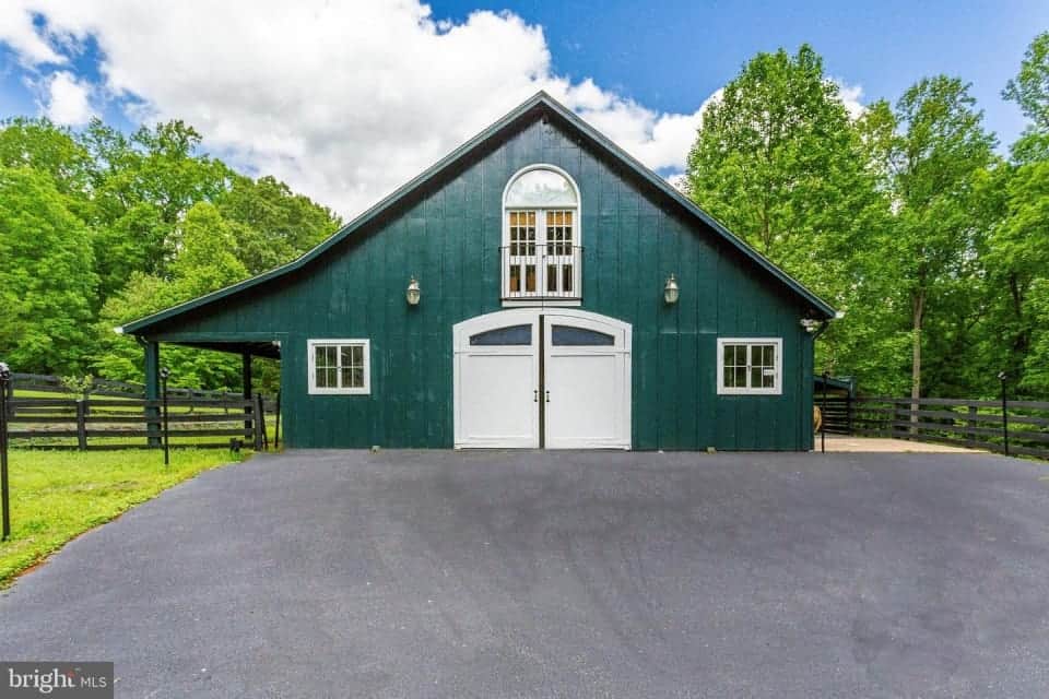 9179 Old Dominion Drive Great Falls VA 22066