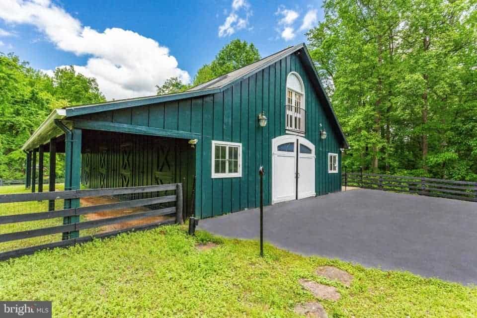 9179 Old Dominion Drive Great Falls VA 22066