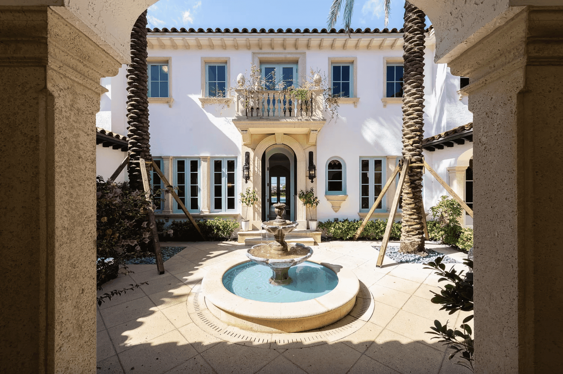 1320 N Lake Way Palm Beach FL 33480