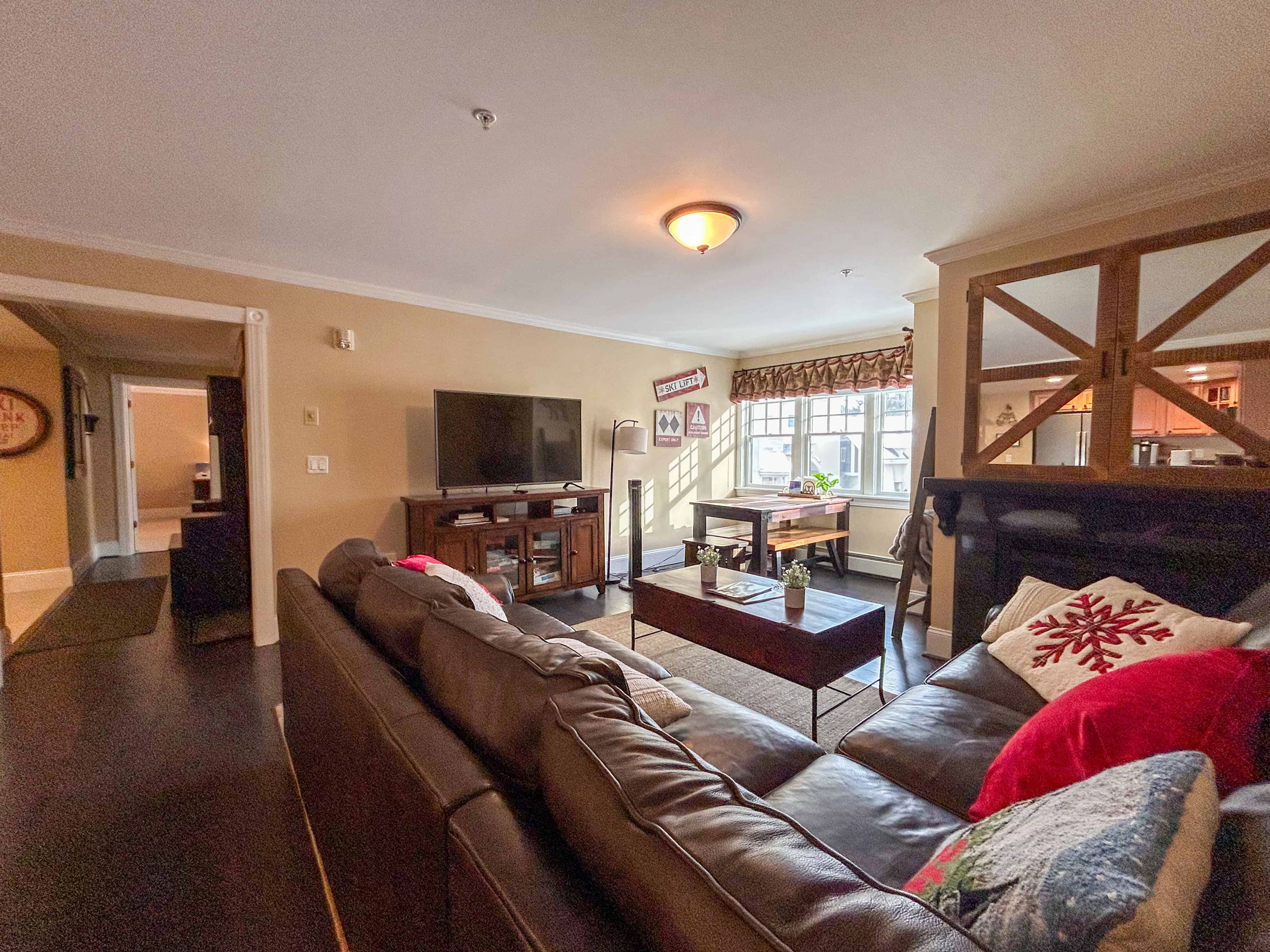 LM05 Stratton VT 05155