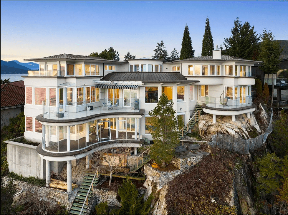 5310 Seaside Place West Vancouver V7W3E2