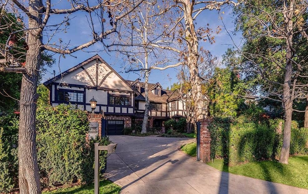 10415 Sarah Street Toluca Lake CA 91602