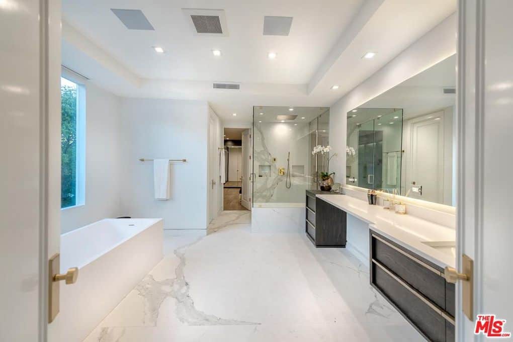 3381 Stone Ridge Lane Los Angeles CA