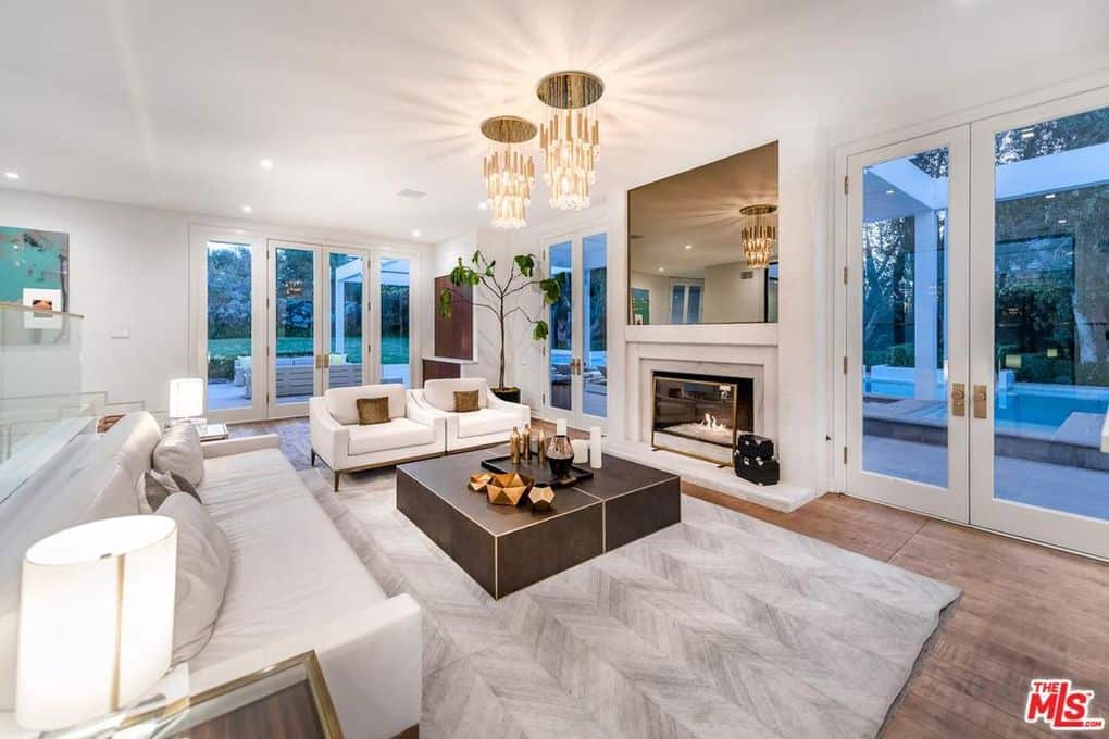 3381 Stone Ridge Lane Los Angeles CA