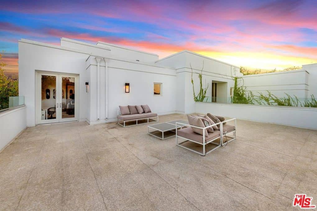 3381 Stone Ridge Lane Los Angeles CA