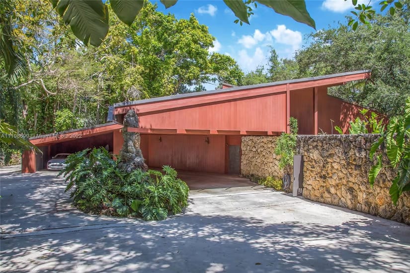 4895 N Kendall Drive Miami FL 33156