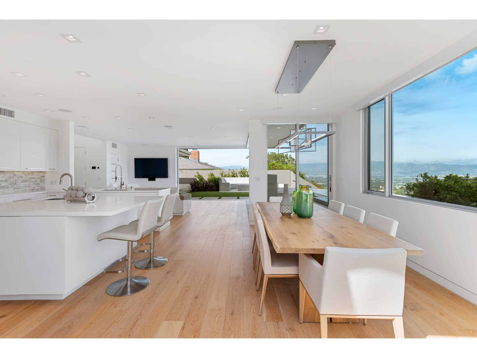 3642 Beverly Ridge Drive Sherman Oaks CA 91423
