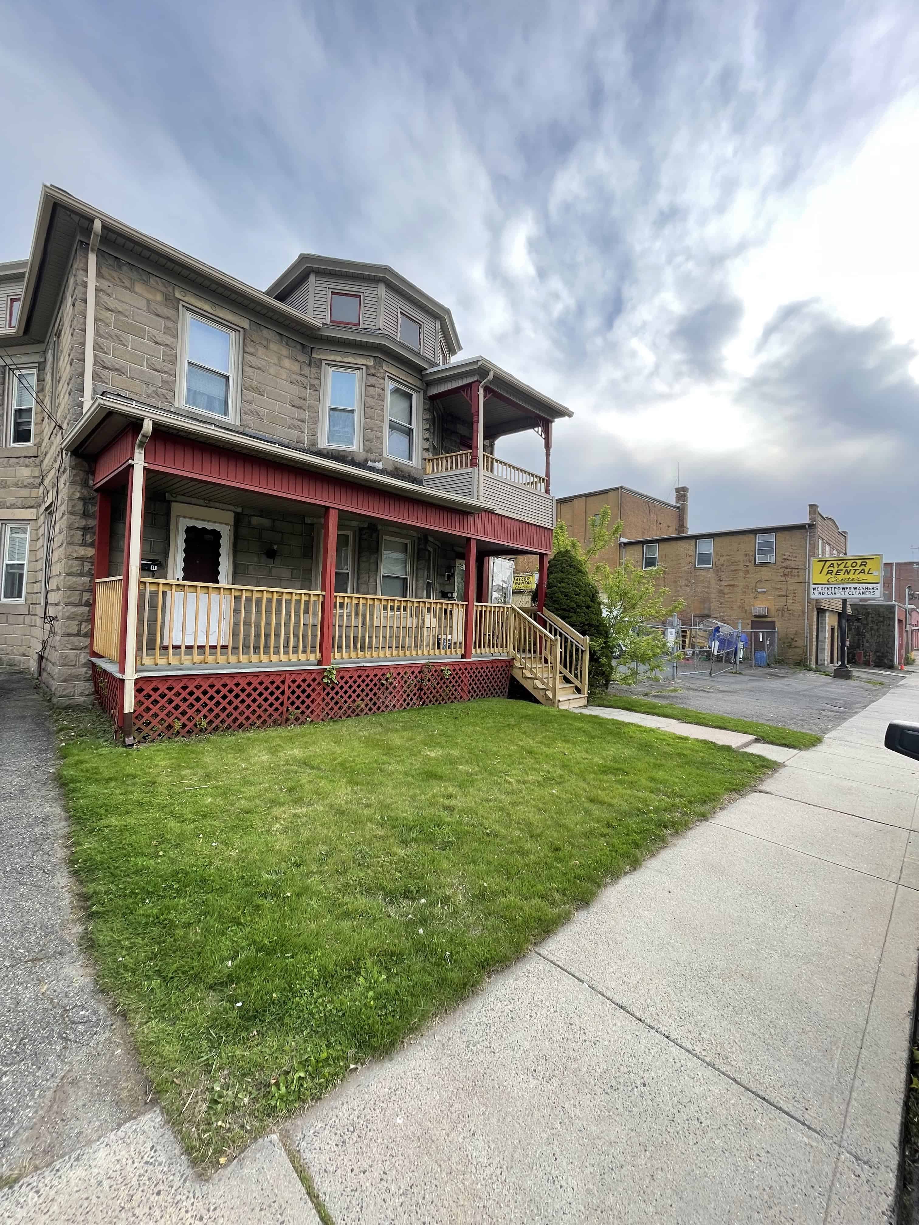 Holyoke MA 01040