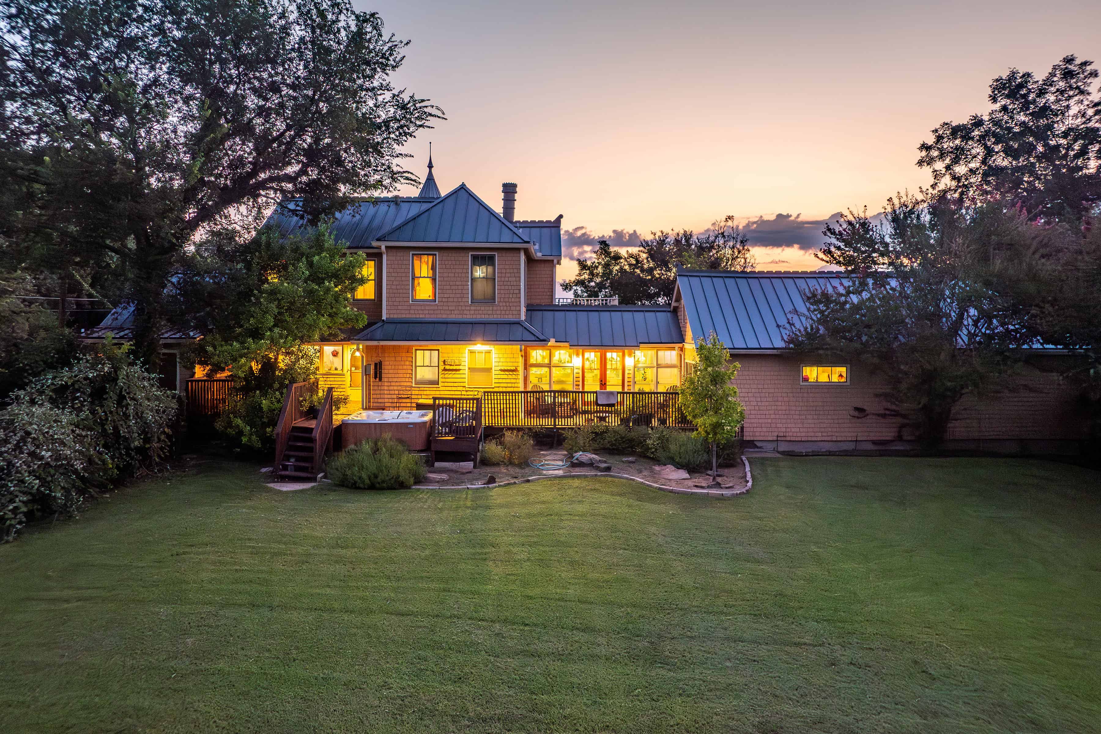 4415 W. Lawther Drive Dallas TX 75214
