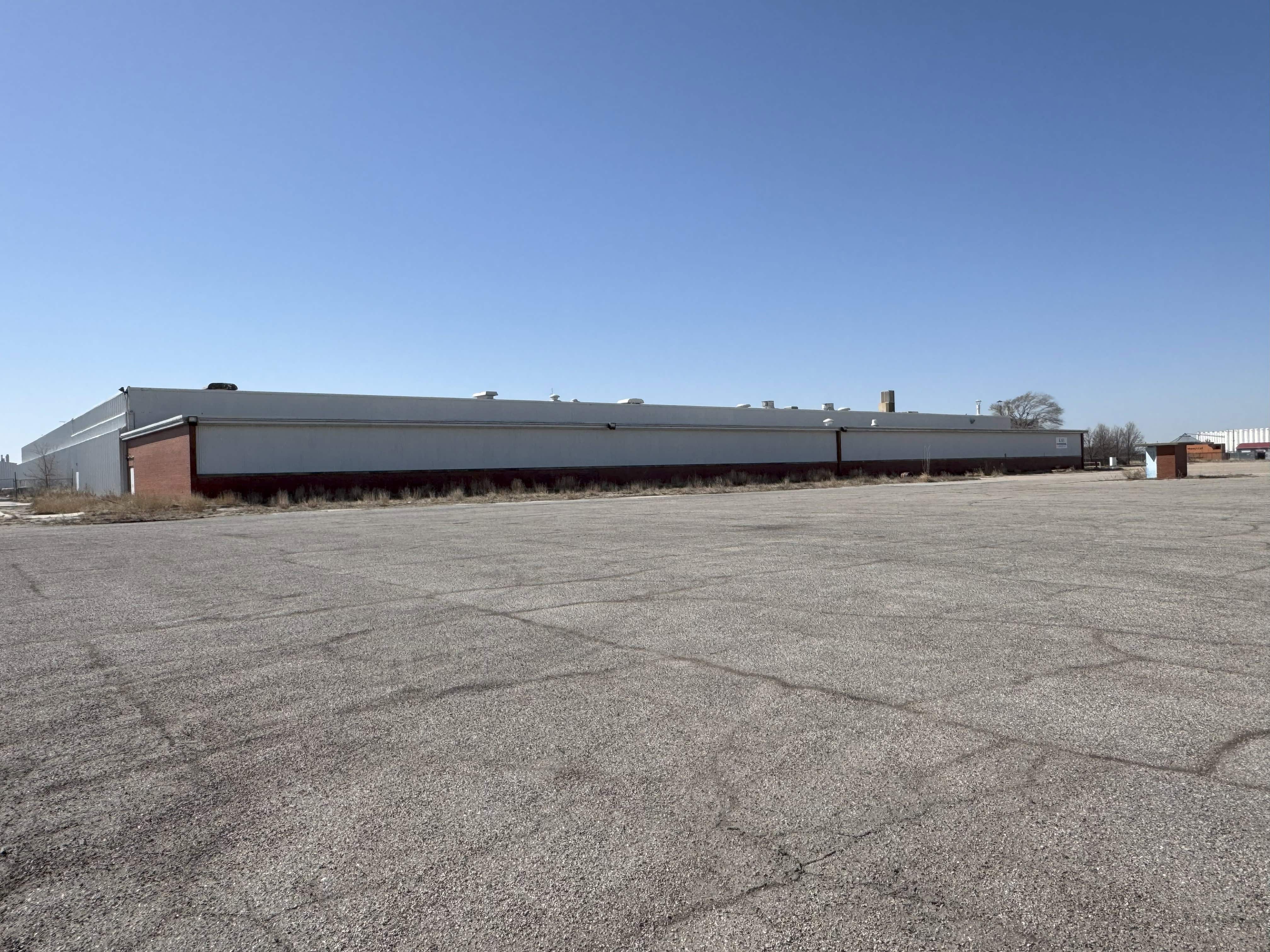 3401 E 4th Hutchinson KS 67501