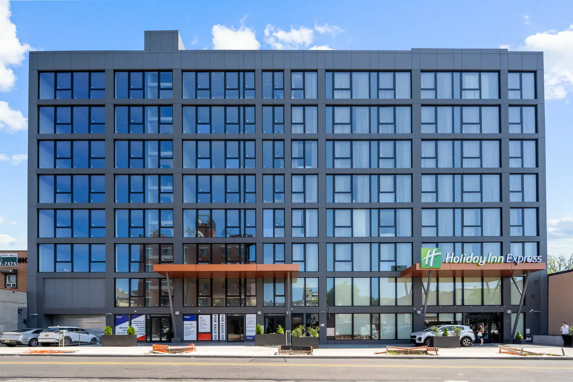 825 39TH Street Brooklyn NY 11232