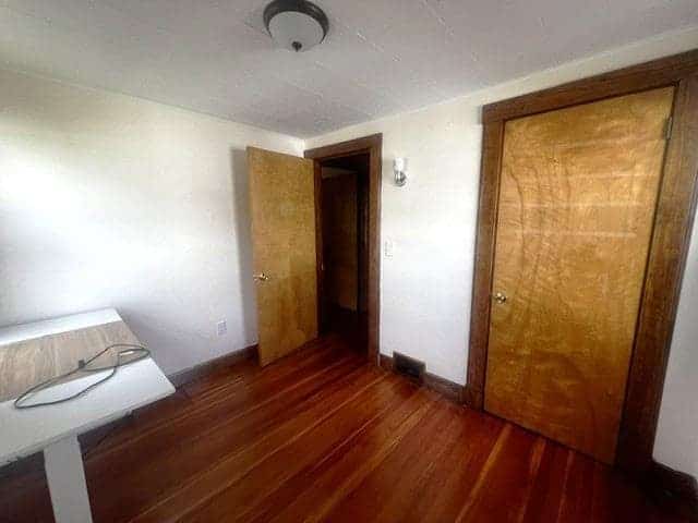 Easthampton MA 01027