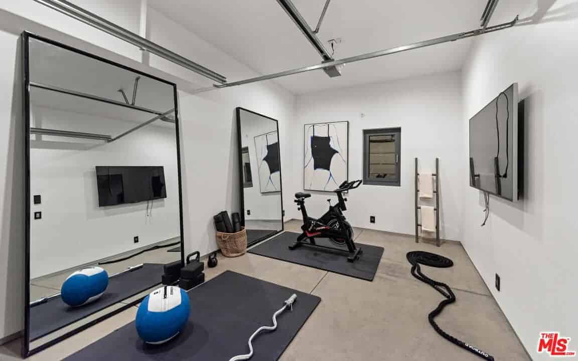 2341 Gloaming Way Beverly Hills CA 90210