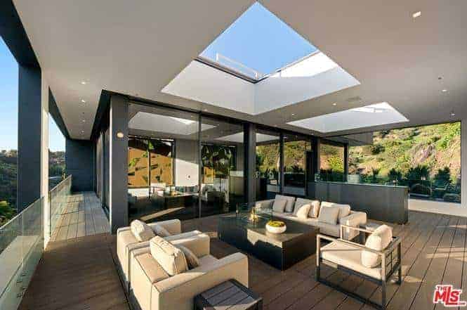 2341 Gloaming Way Beverly Hills CA 90210