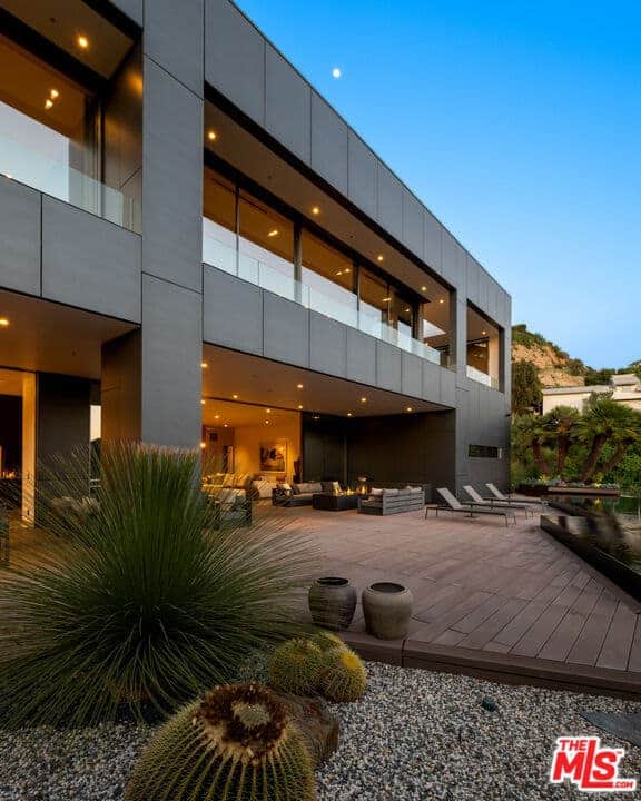 2341 Gloaming Way Beverly Hills CA 90210