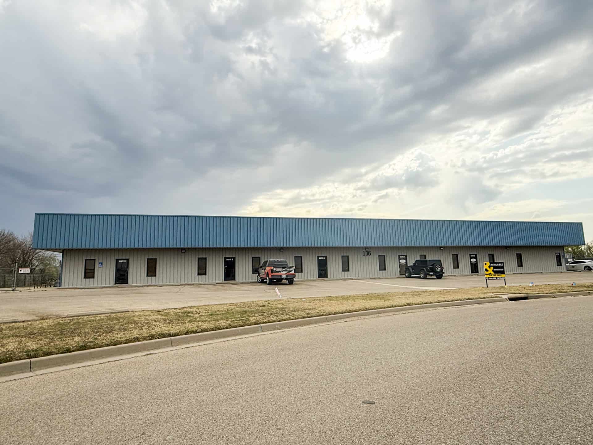 136 N Pirner Haysville KS 67060