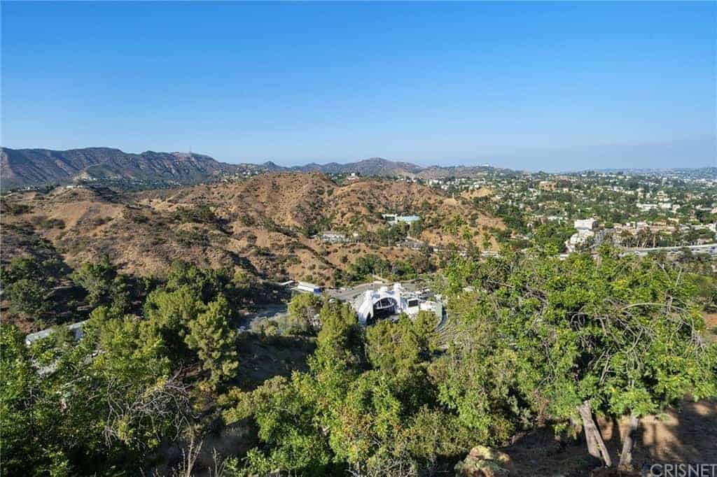 6909 Oporto Drive Los Angeles CA 90068