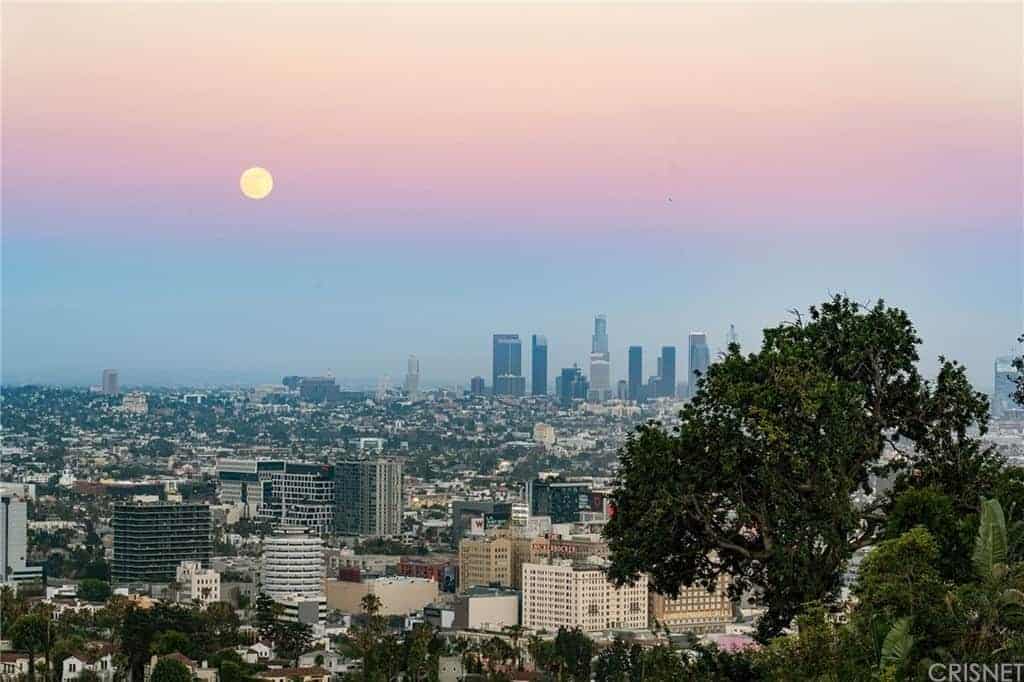 6909 Oporto Drive Los Angeles CA 90068