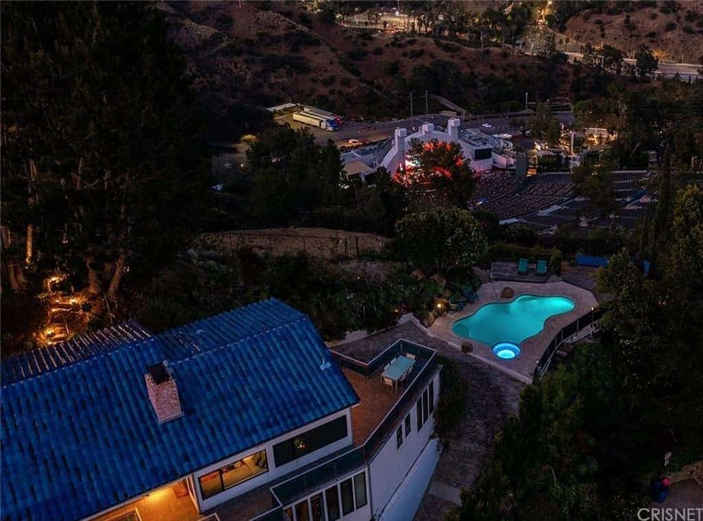 6909 Oporto Drive Los Angeles CA 90068