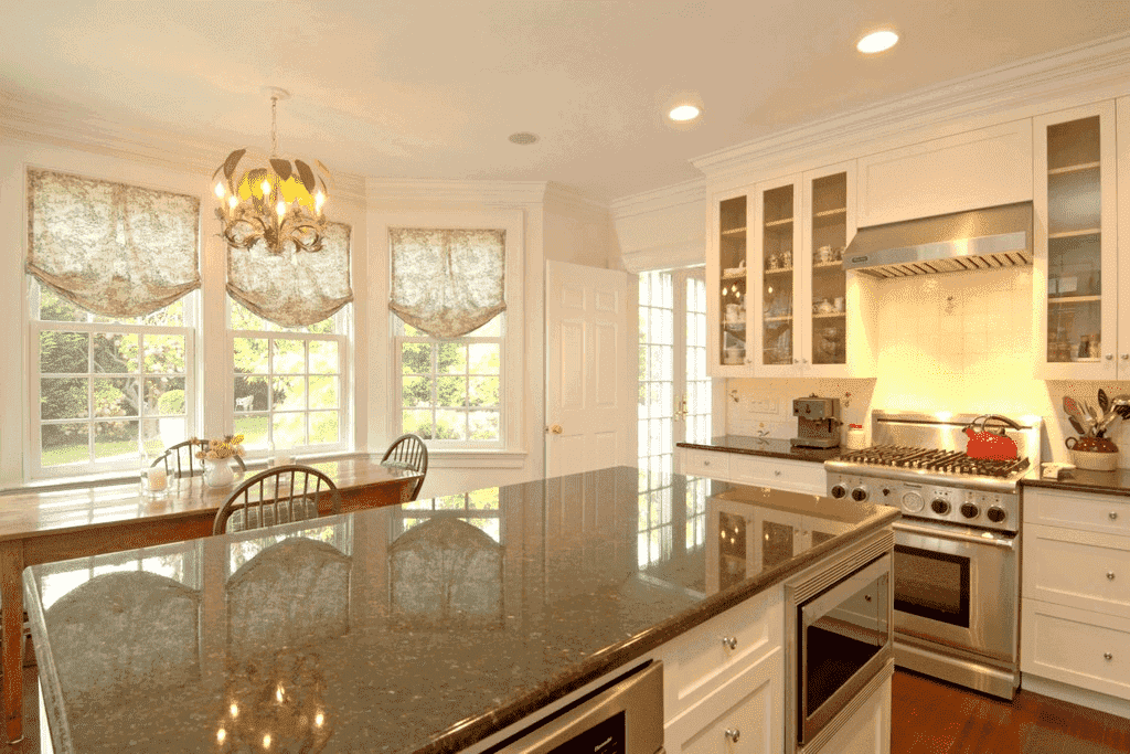 277 Toylsome Lane Southampton NY 11968