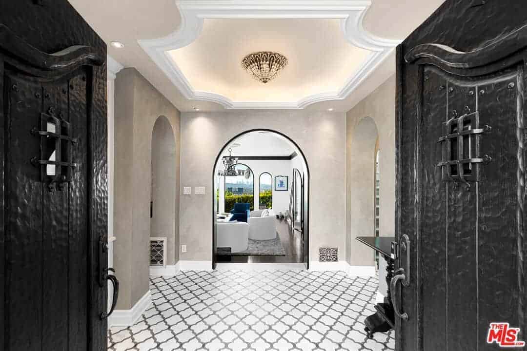 330 Kempton Road Glendale CA 91202
