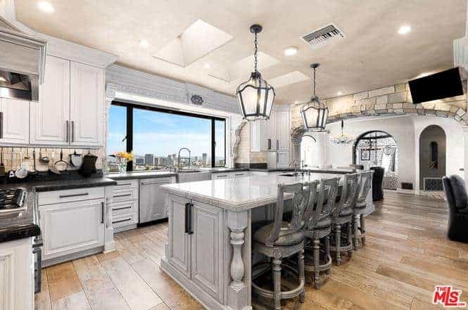 330 Kempton Road Glendale CA 91202