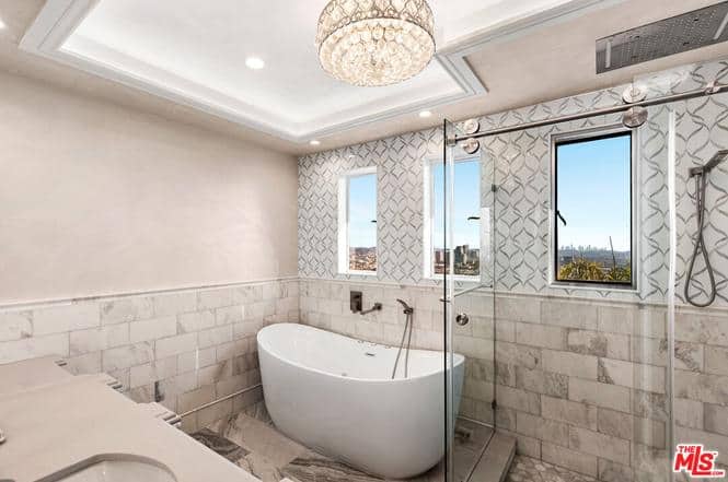 330 Kempton Road Glendale CA 91202