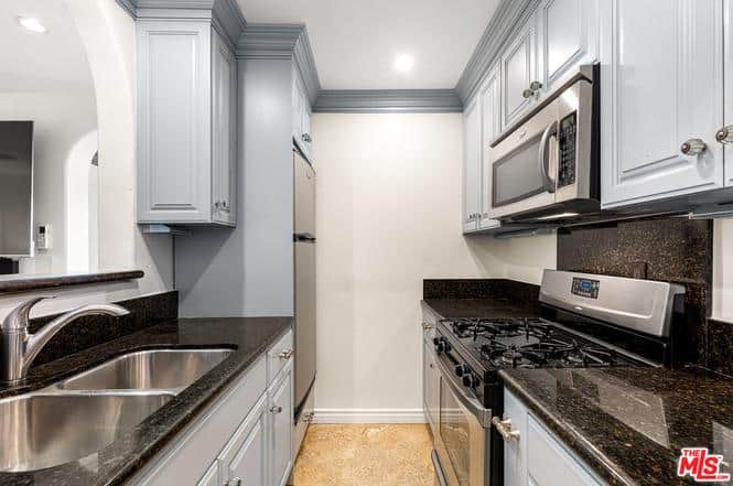 330 Kempton Road Glendale CA 91202