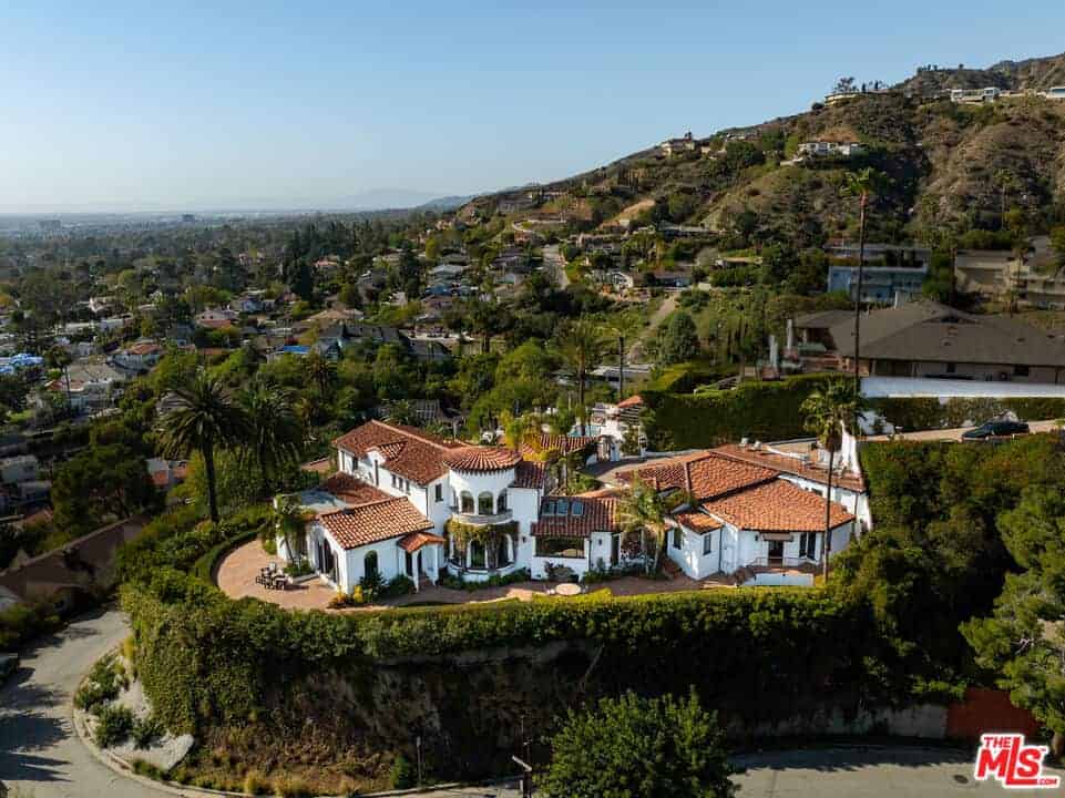 330 Kempton Road Glendale CA 91202