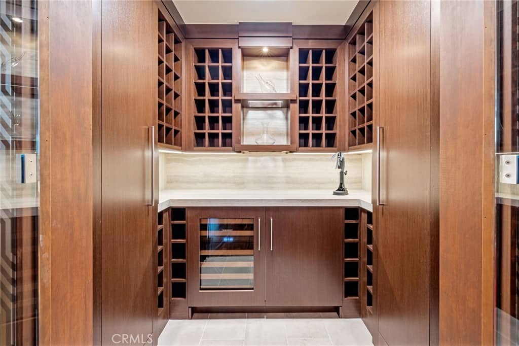 2826 The Strand Hermosa Beach CA 90254